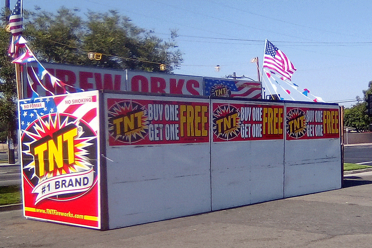 TNT-Firework-Stand